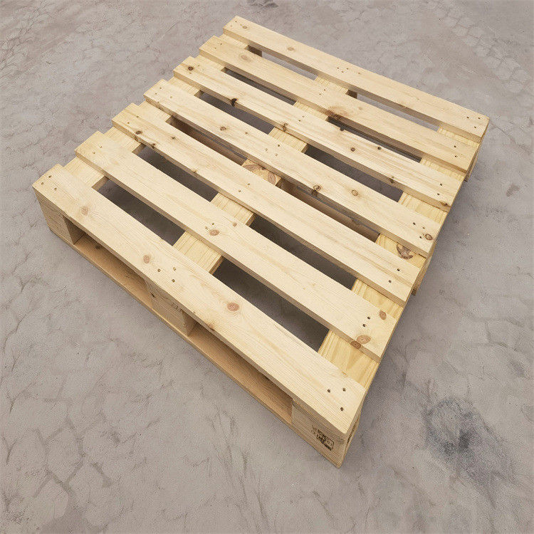 Katı Ahşap Isı İşlenmiş Paletler Dayanıklı Dört Yönlü Palet Forklift Kamyonu İçin